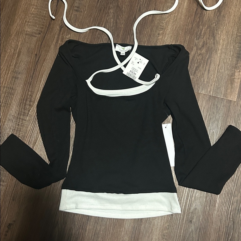BOGO Black and White coquette clean girl top